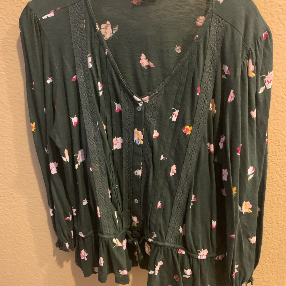 Lucky Brand Green Ruffled 3/4 Sleeve Blouse